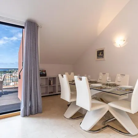 Santa Luzia View 2br Pool, Ac & Parking Apartment