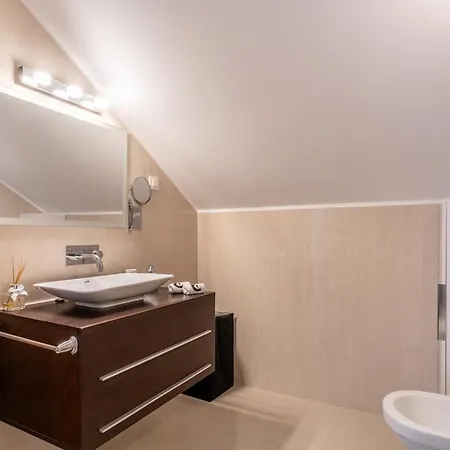 Apartment Santa Luzia View 2br Pool, Ac & Parking *