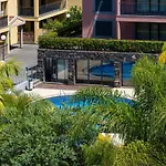 Santa Luzia View 2br Pool, Ac & Parking Apartment *